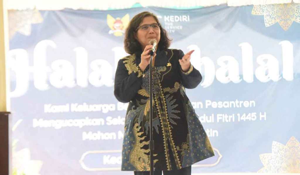 Halal Bihalal dengan Pegawai Lingkup Kecamatan Pesantren, Pj Wali Kota Kediri Beri Pelbagai&nbsp;Arahan