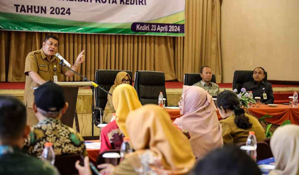 Tingkatkan Kualitas Pengelolaan dan Pelayanan Koperasi, Dinkop UMTK Kota Kediri Gelar&nbsp;Sosialisasi