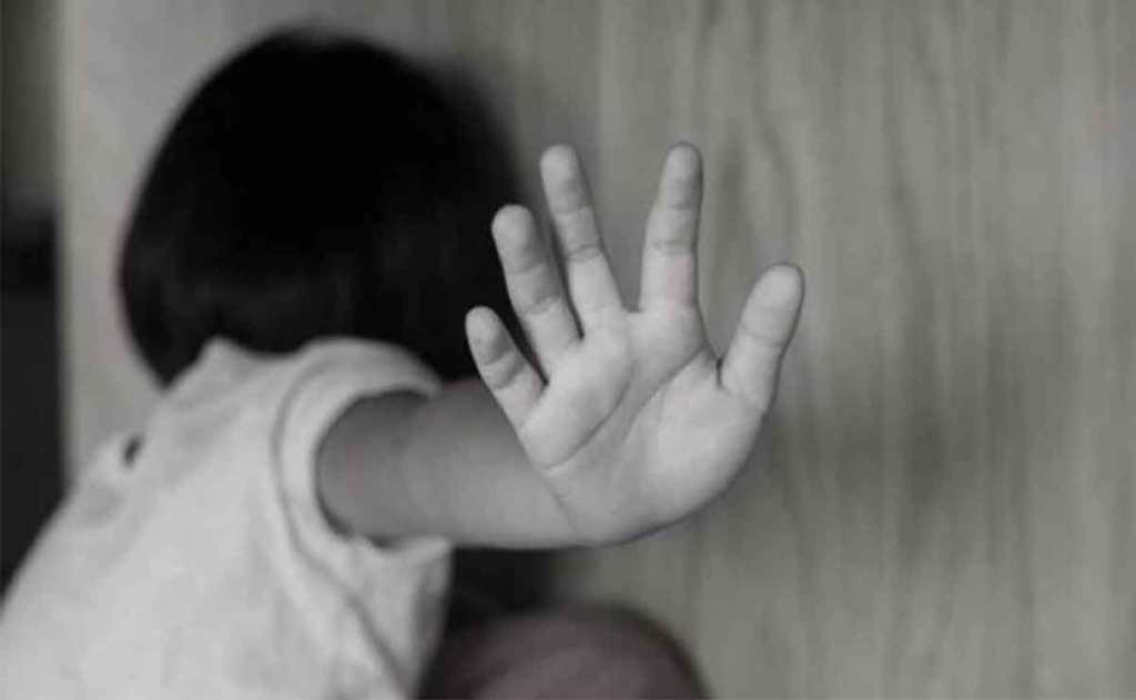 Oknum Polisi Pencabul Anak Tiri Diserahkan ke Polda&nbsp;Jatim