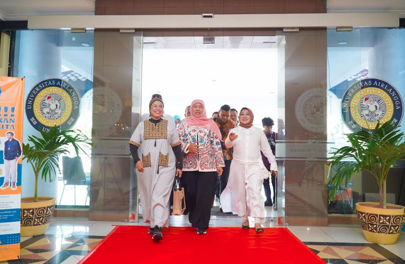 Khofifah Hadiri Acara Halal Bihalal Keluarga Besar Civitas Akademika Universitas&nbsp;Airlangga