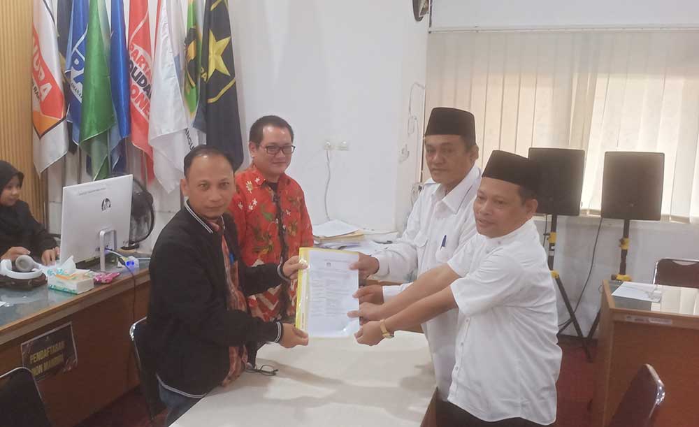 Kades Randuboto dan Sukorejo Daftar Bakal Cabup dan Cawabup Gresik Jalur&nbsp;Independen