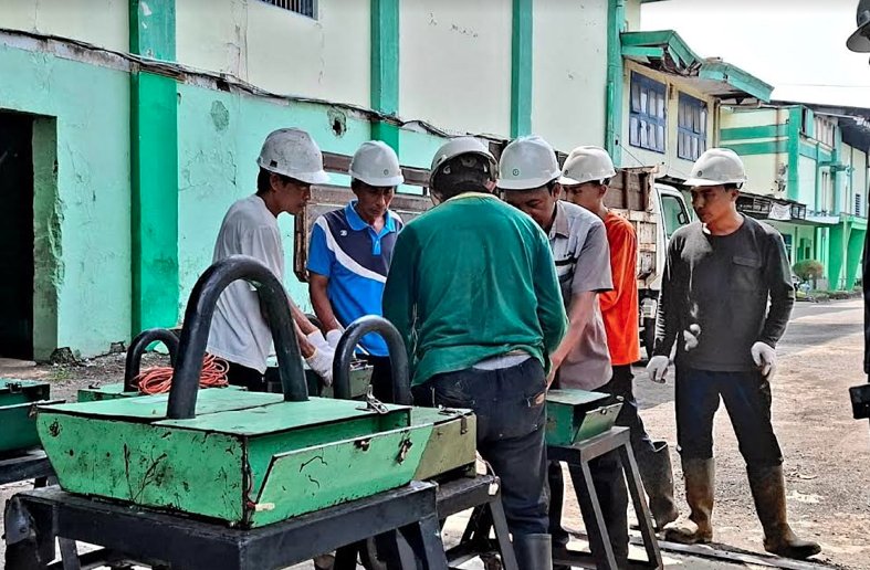 Disperdagin Kota Kediri Lakukan Tera Ulang DCS di Pabrik&nbsp;Gula