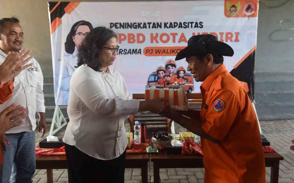 Motivasi Pj Wali Kota Kediri untuk Pegawai&nbsp;BPBD