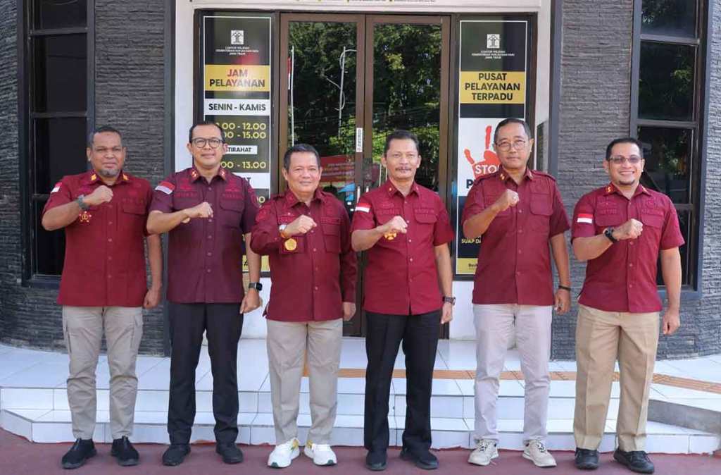 Siapkan Diri Ikuti Kontestasi WBK/WBBM, Kanwil Kemenkumham Maluku dan Papua Studi Tiru ke Jawa&nbsp;Timur