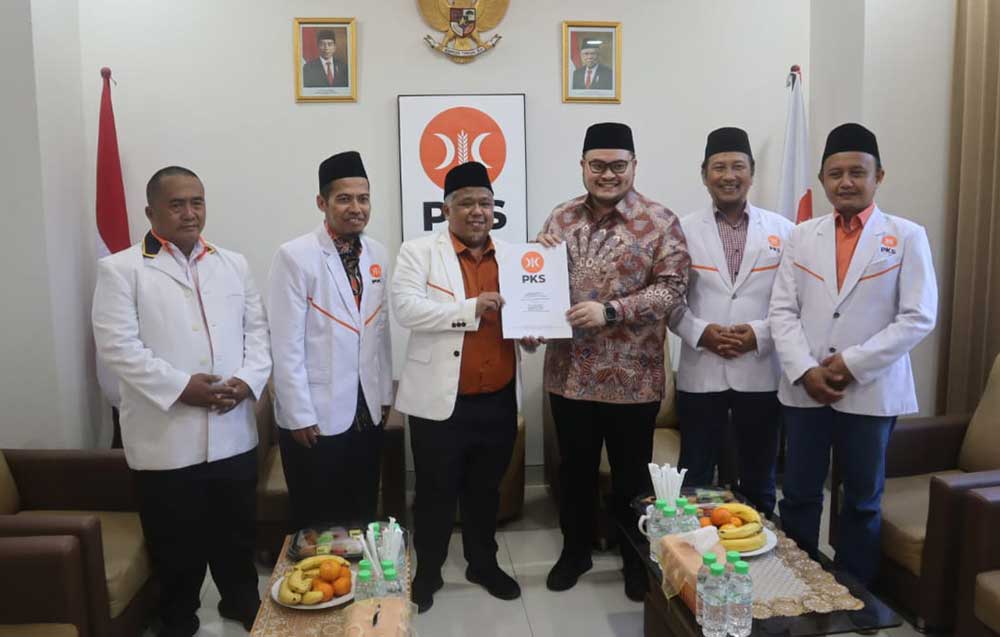 PKS Beri Rekomendasi kepada Hanindhito Himawan Pramana untuk Maju pada Pilkada Kediri&nbsp;2024